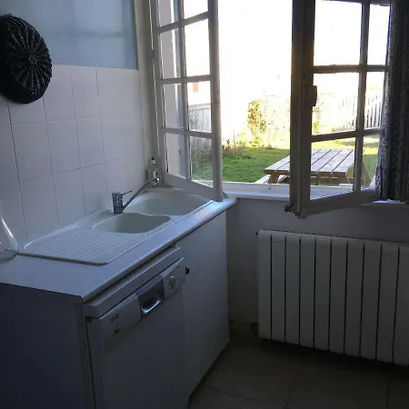 Villa Face A La , L Artiste Ambleteuse