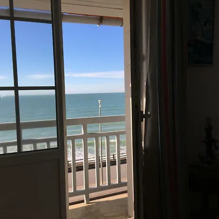 Face A La , L Artiste Villa Ambleteuse