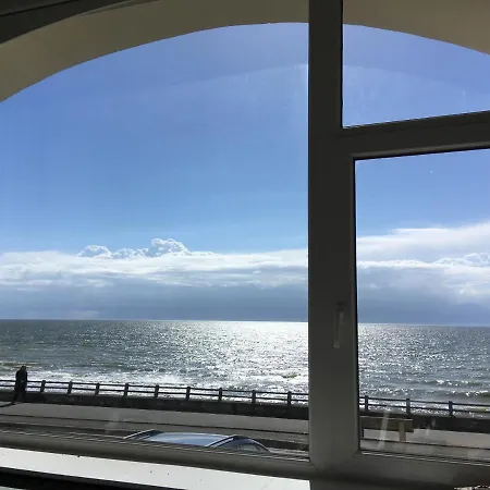 Face A La , L Artiste *