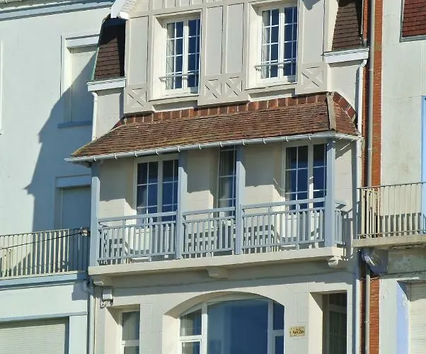 Face A La , L Artiste Villa Ambleteuse