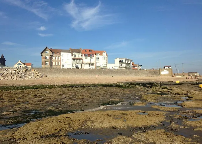 Villa Face A La , L Artiste *