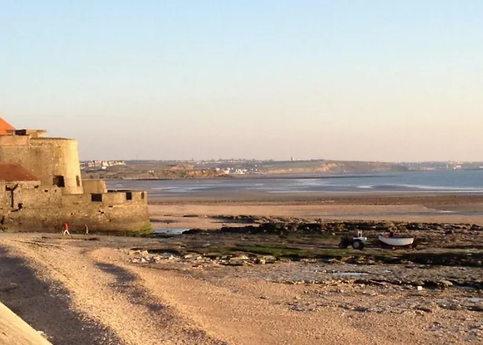 Face A La , L Artiste Villa *