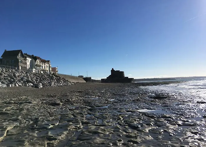 Villa Face A La , L Artiste *