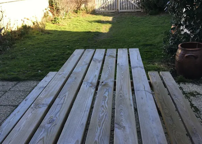 Villa Face A La , L Artiste Ambleteuse